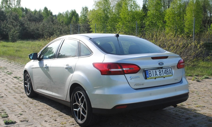 Ford Focus cena 43900 przebieg: 53050, rok produkcji 2017 z Wasilków małe 92